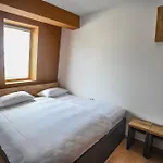 And Max-well بيت ضيافة