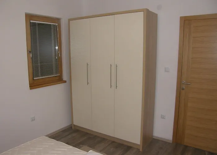 And Max-well Gasthof Jahorina