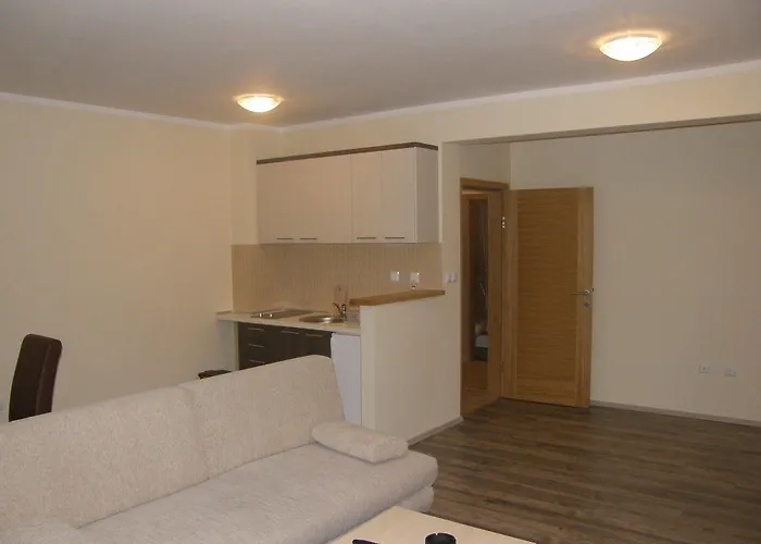 Gasthof And Max-well